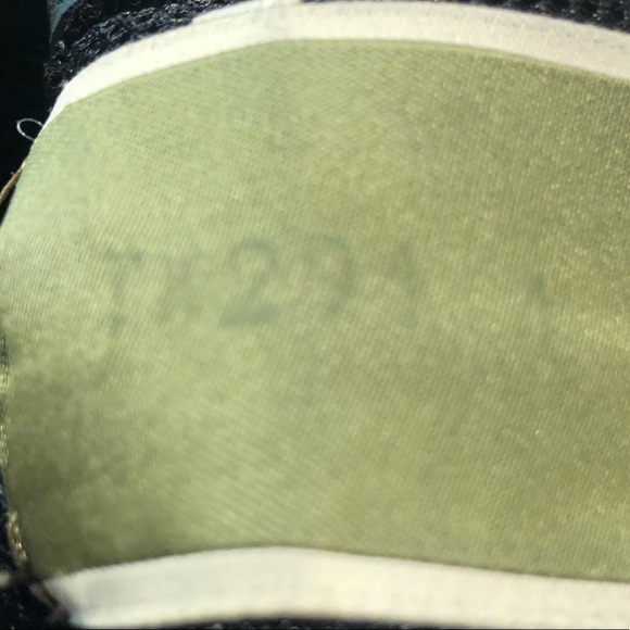 Valentino Garavani Hawaiian Couture Camo Print Low Top Sneakers Mens 39 - Picture 11 of 11